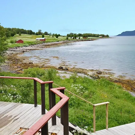 Three-bedroom Holiday In Hamnvik 2 別荘